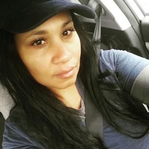 Meet your Posher, Damaris